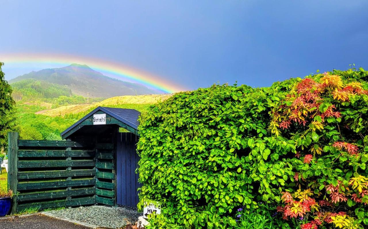 Small Cozy Shepherd Hut 20 By 7 Feet With Boxed In High Double Bed Balmacara Exteriör bild
